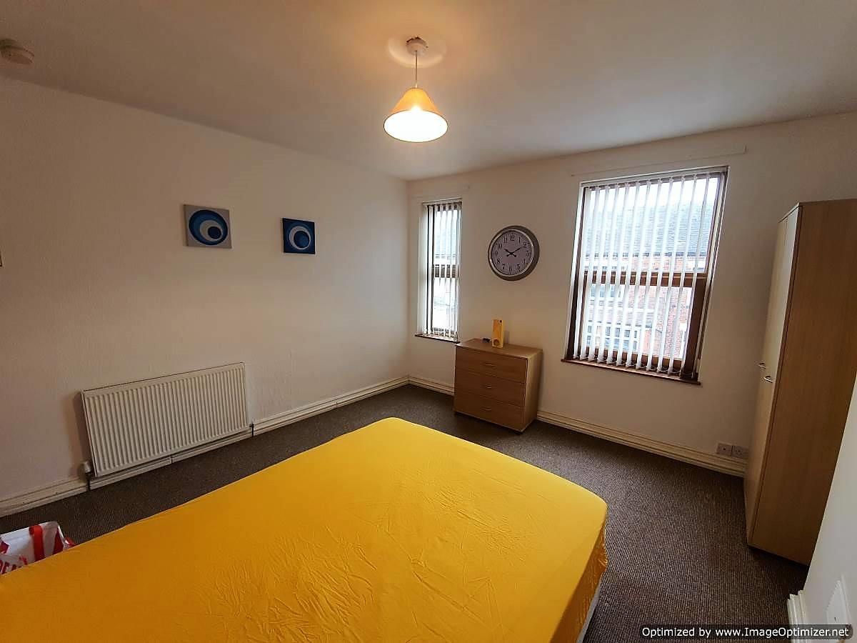 6 bed property in Princes Rd, Cheshire